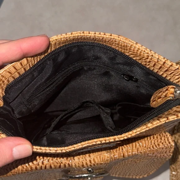 Unlisted by Kenneth Cole Tan Croc-Embossed Crossbody Bag - Picture 4 of 8